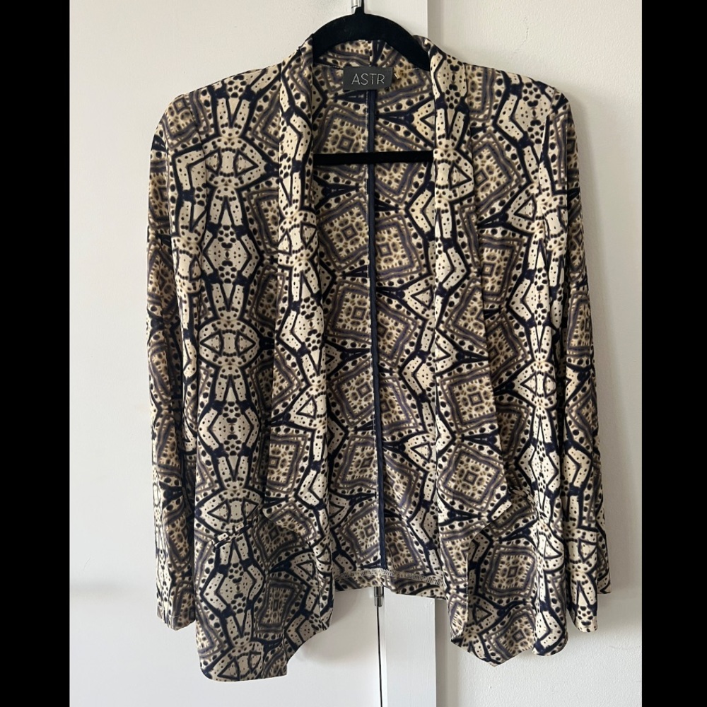 Astr geometric draped blazer